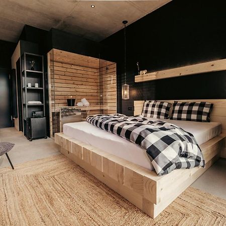 Bretterhotel Hofstetten bei Brienz Eksteriør bilde